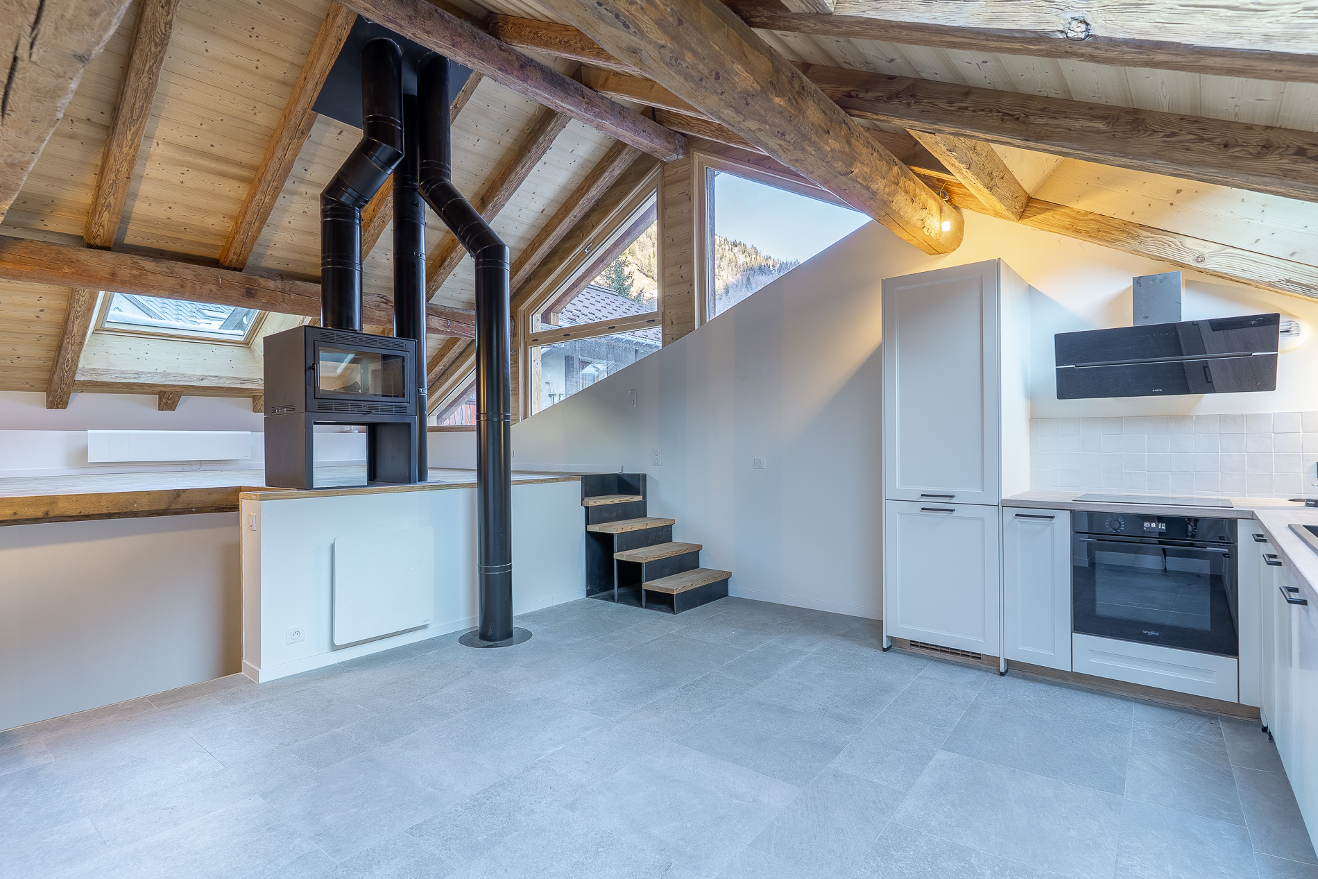 Renovated Flat in a Historic House Montroc area